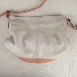 COA Carpetbags Of America Bone Medium Leather Bucket Bag Natural Trim Gold